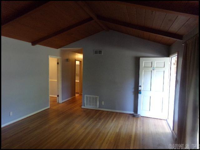 7518 F Street Property Photo 3
