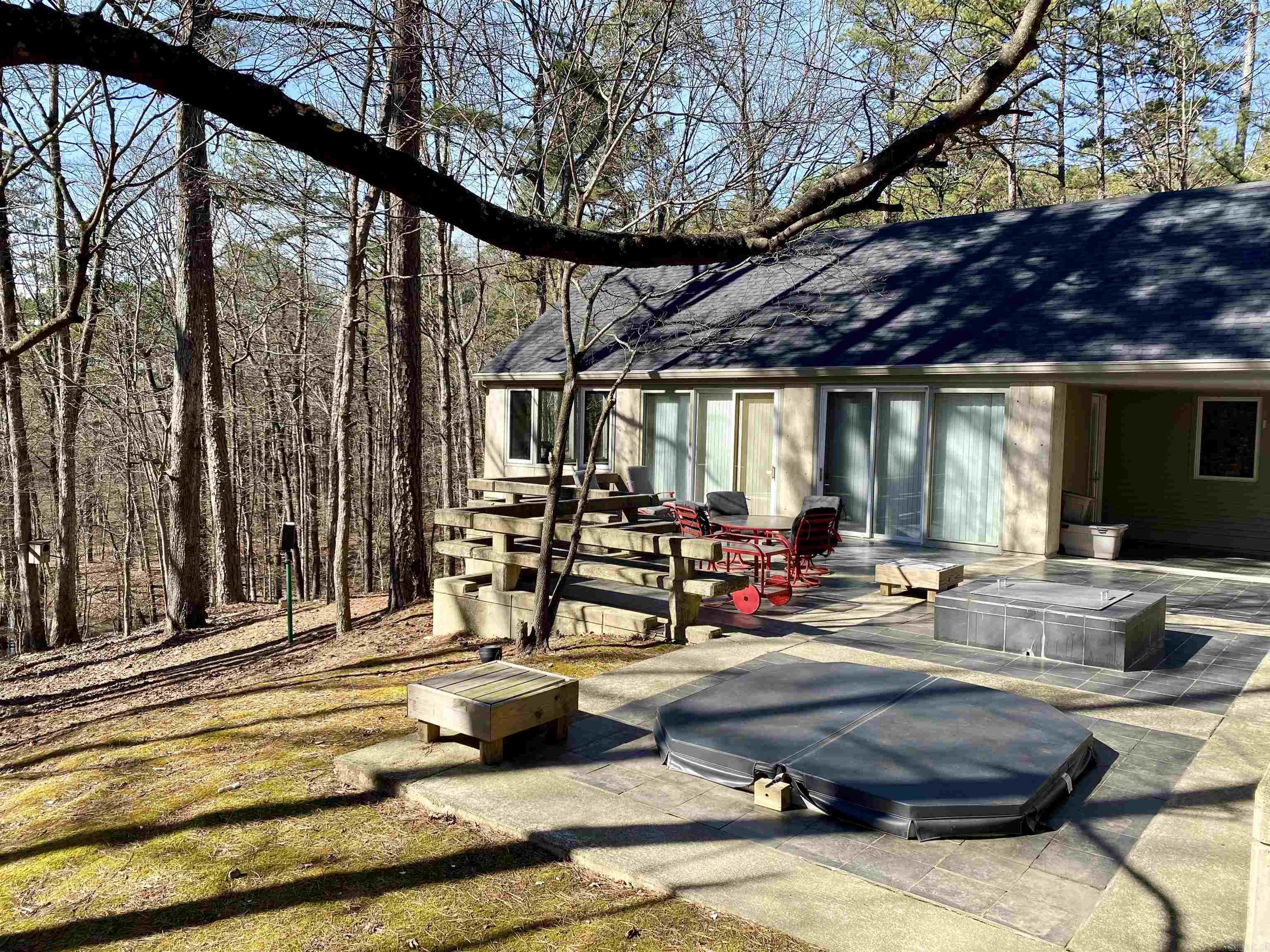 19 Southridge Drive Property Photo 31