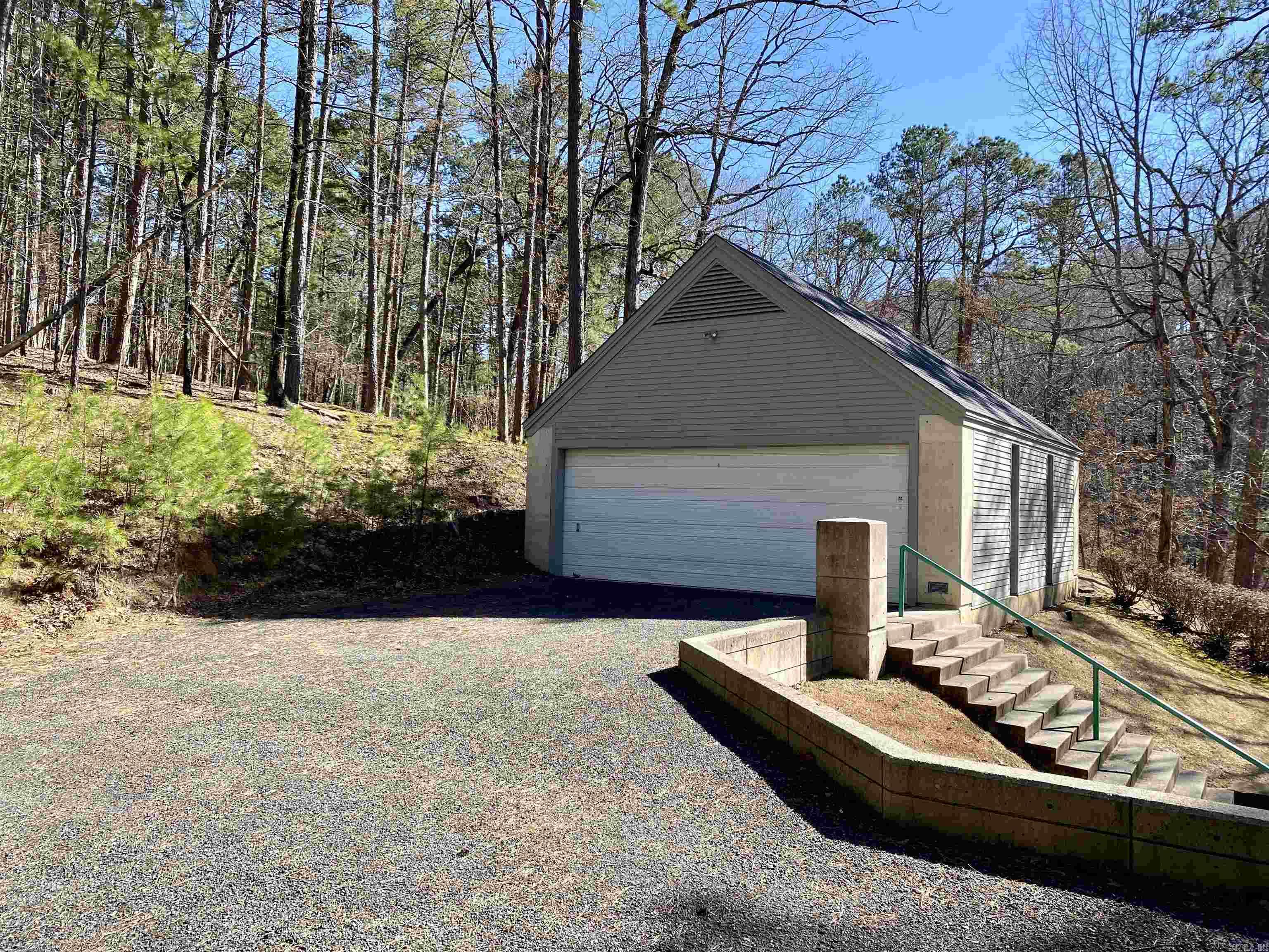 19 Southridge Drive Property Photo 35