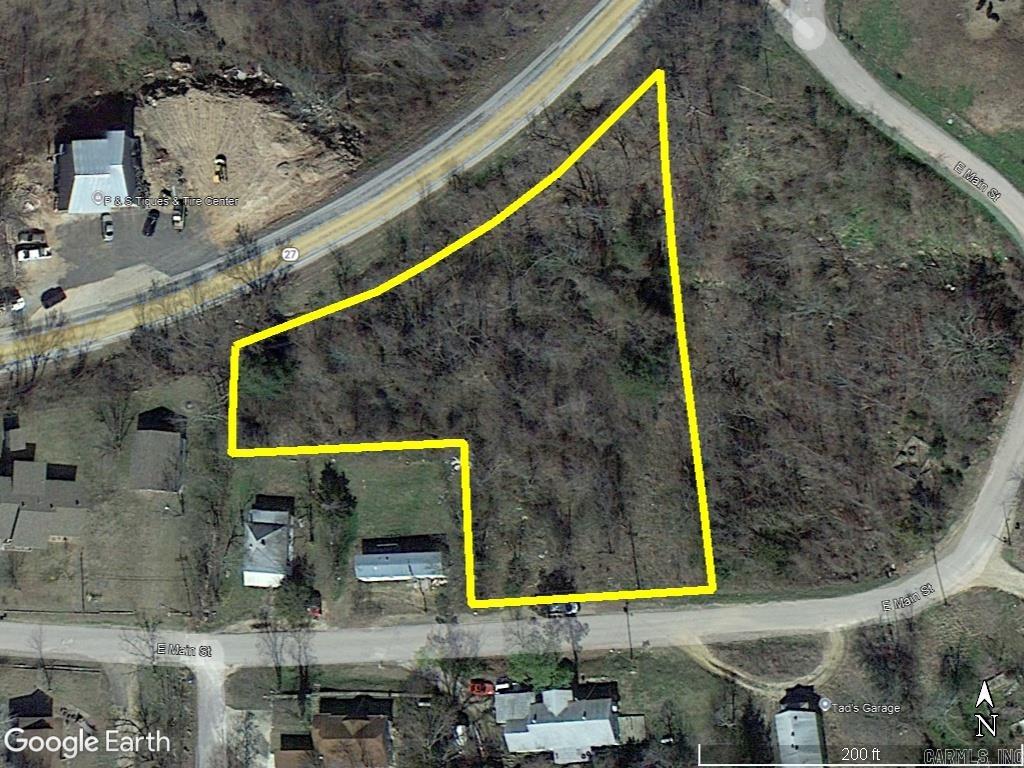 705 E Main Street Property Photo 1