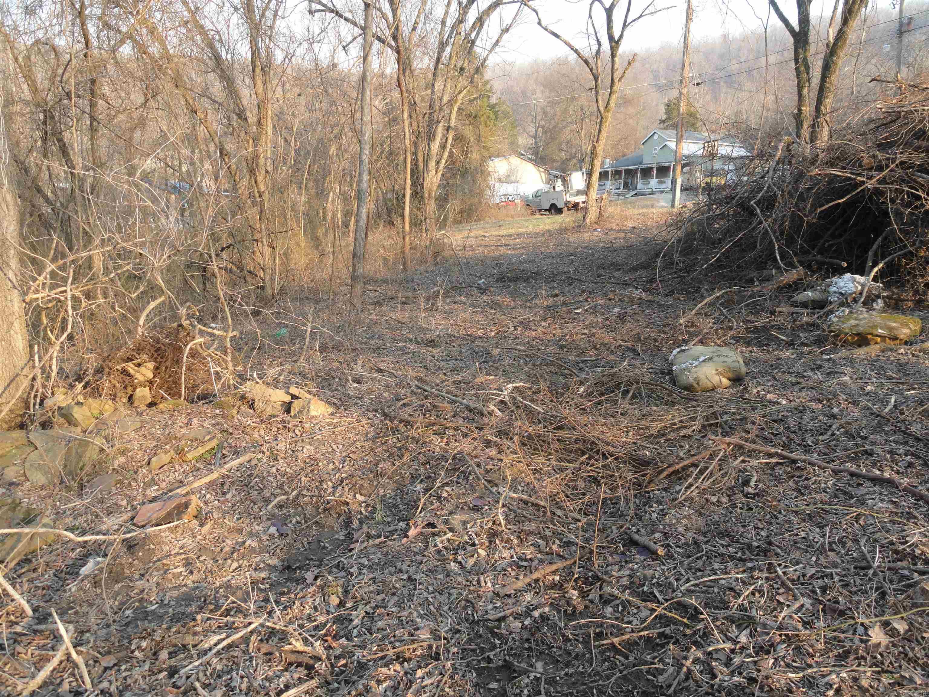 705 E Main Street Property Photo 9