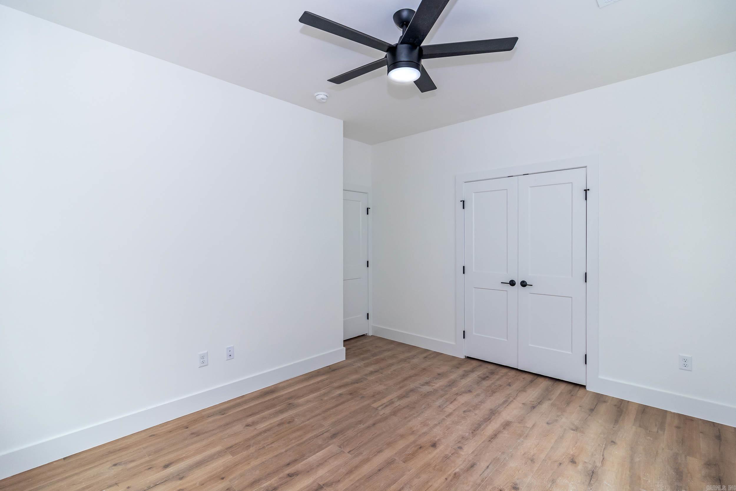 523 E Spring Street Property Photo 16