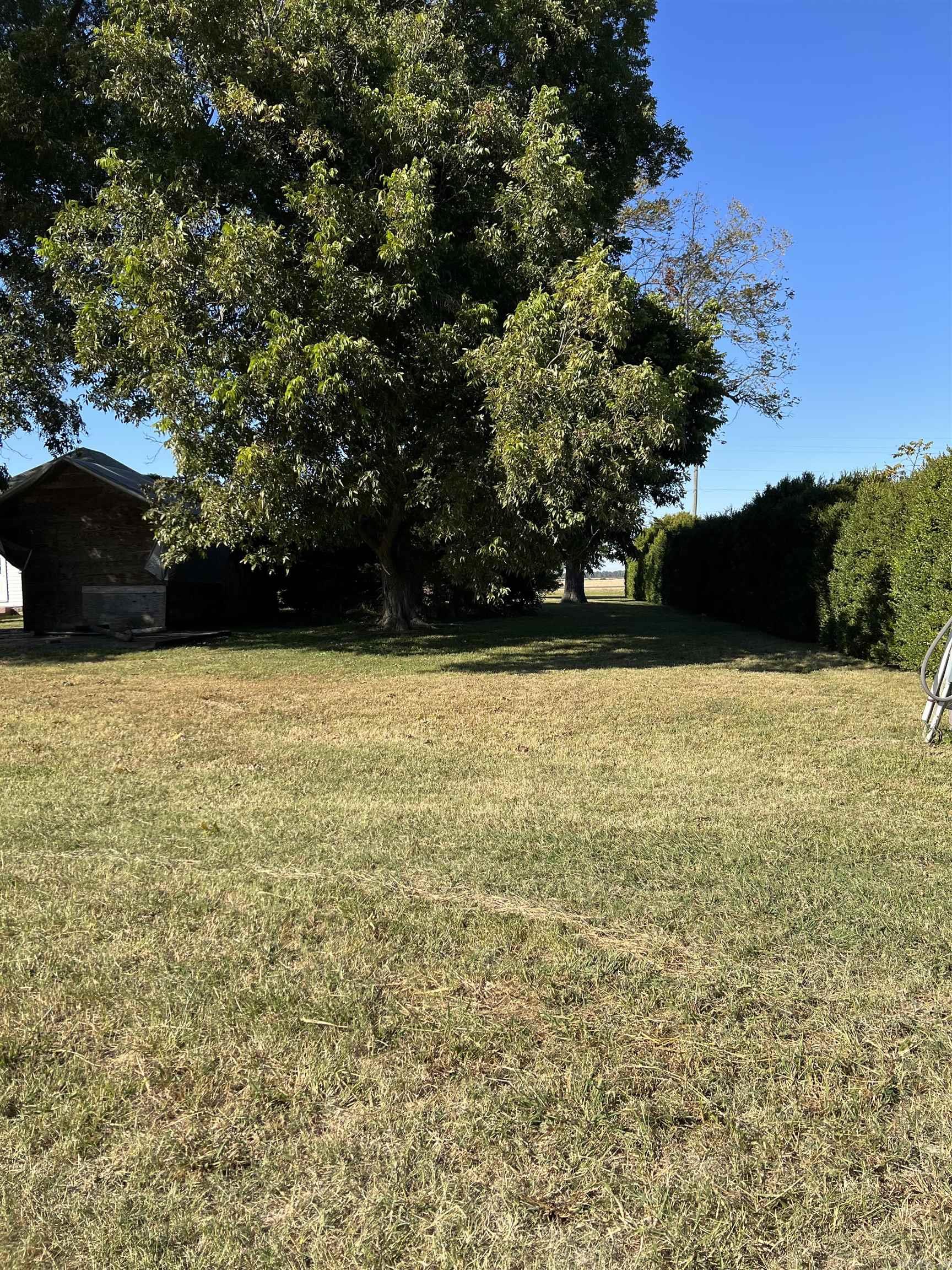 1577 E Main St Property Photo 28