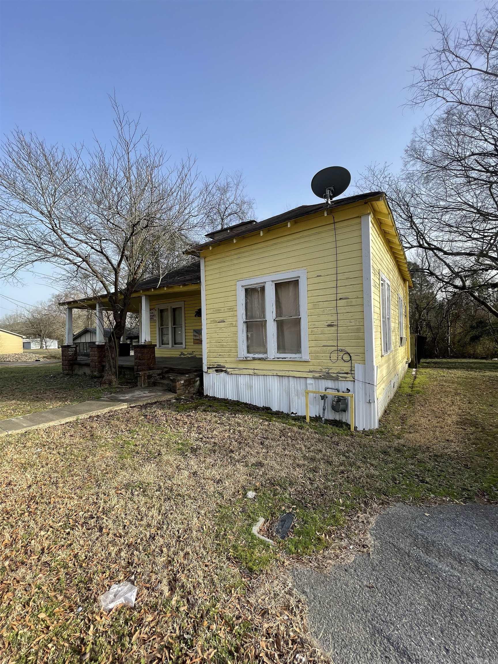 1907 Caddo Street Property Photo