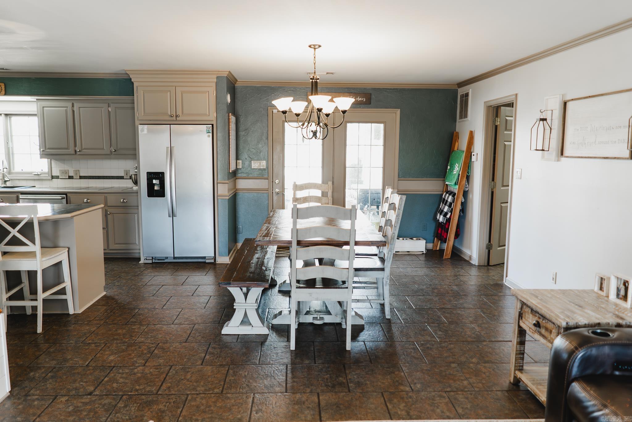 130 Day Drive Property Photo 6