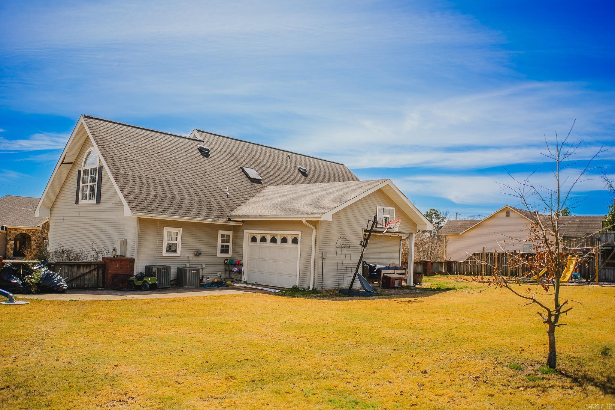 130 Day Drive Property Photo 35