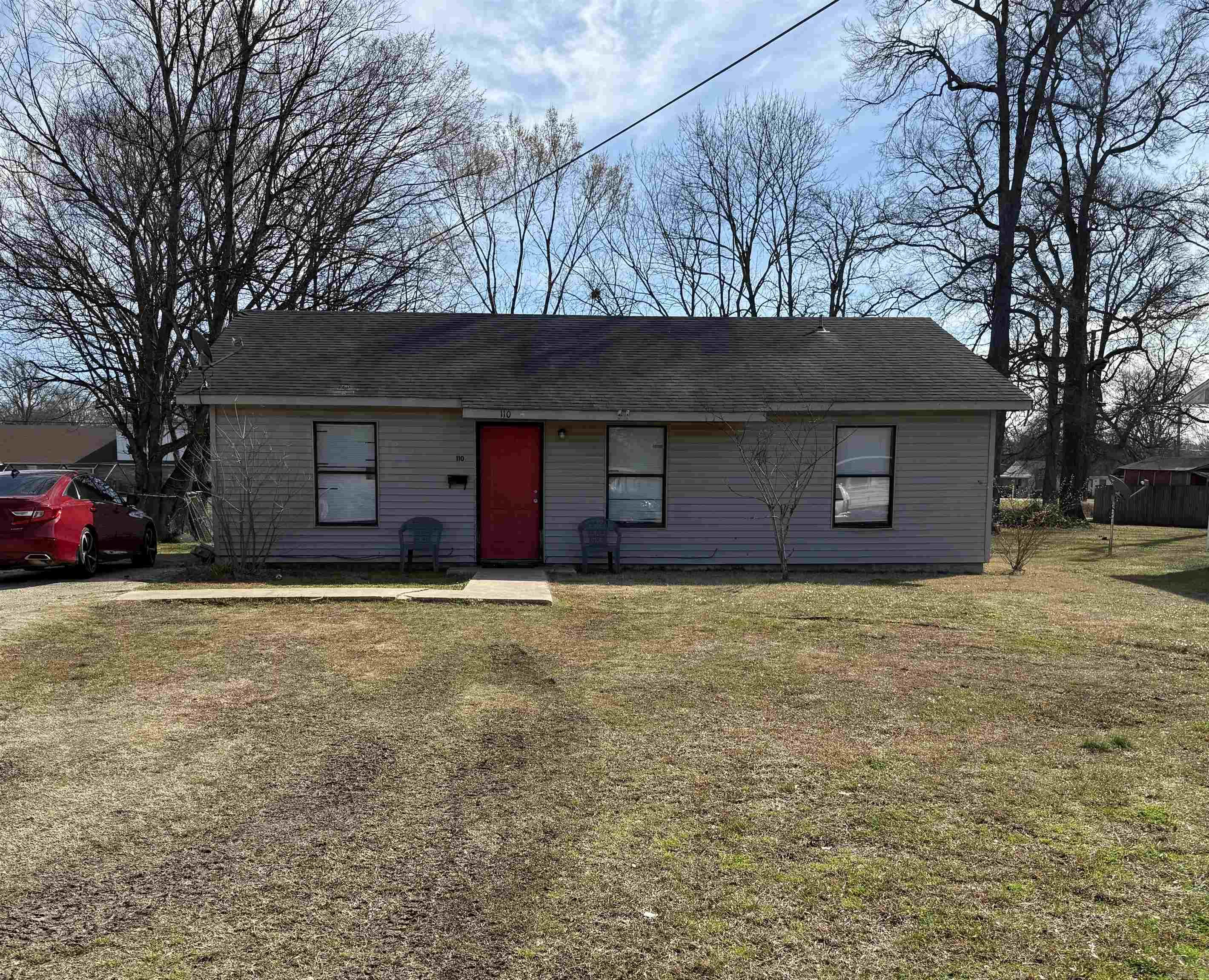 110 S Adams Avenue Property Photo 1