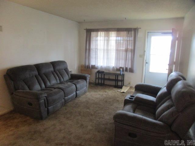 2713 Claremont Avenue Property Photo 7