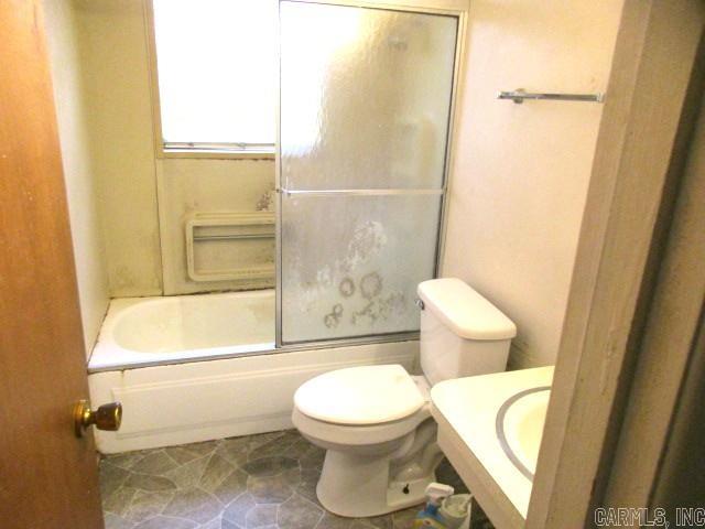 2713 Claremont Avenue Property Photo 17