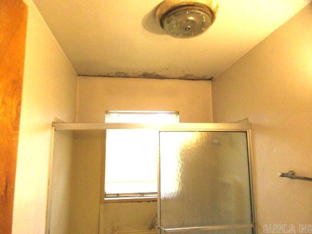 2713 Claremont Avenue Property Photo 18