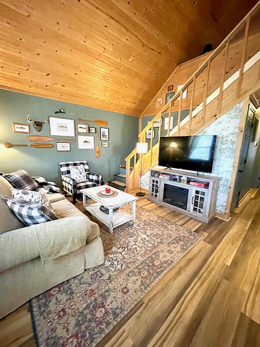 89 B E Valley Drive Property Photo 3