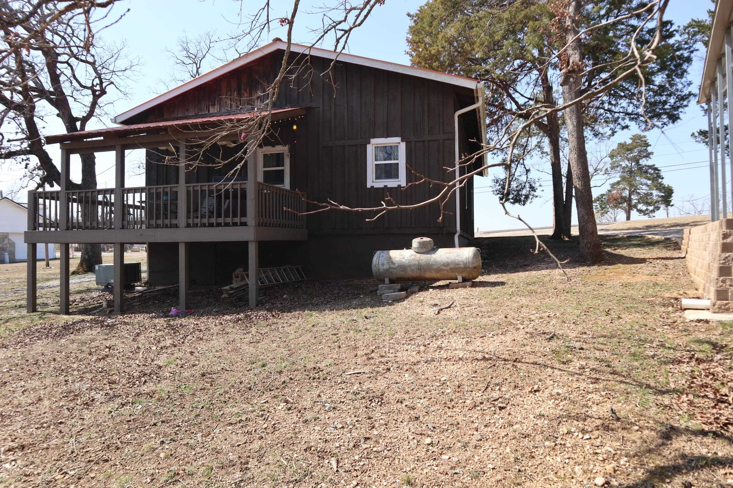 10447 Hwy 62 E Property Photo 4