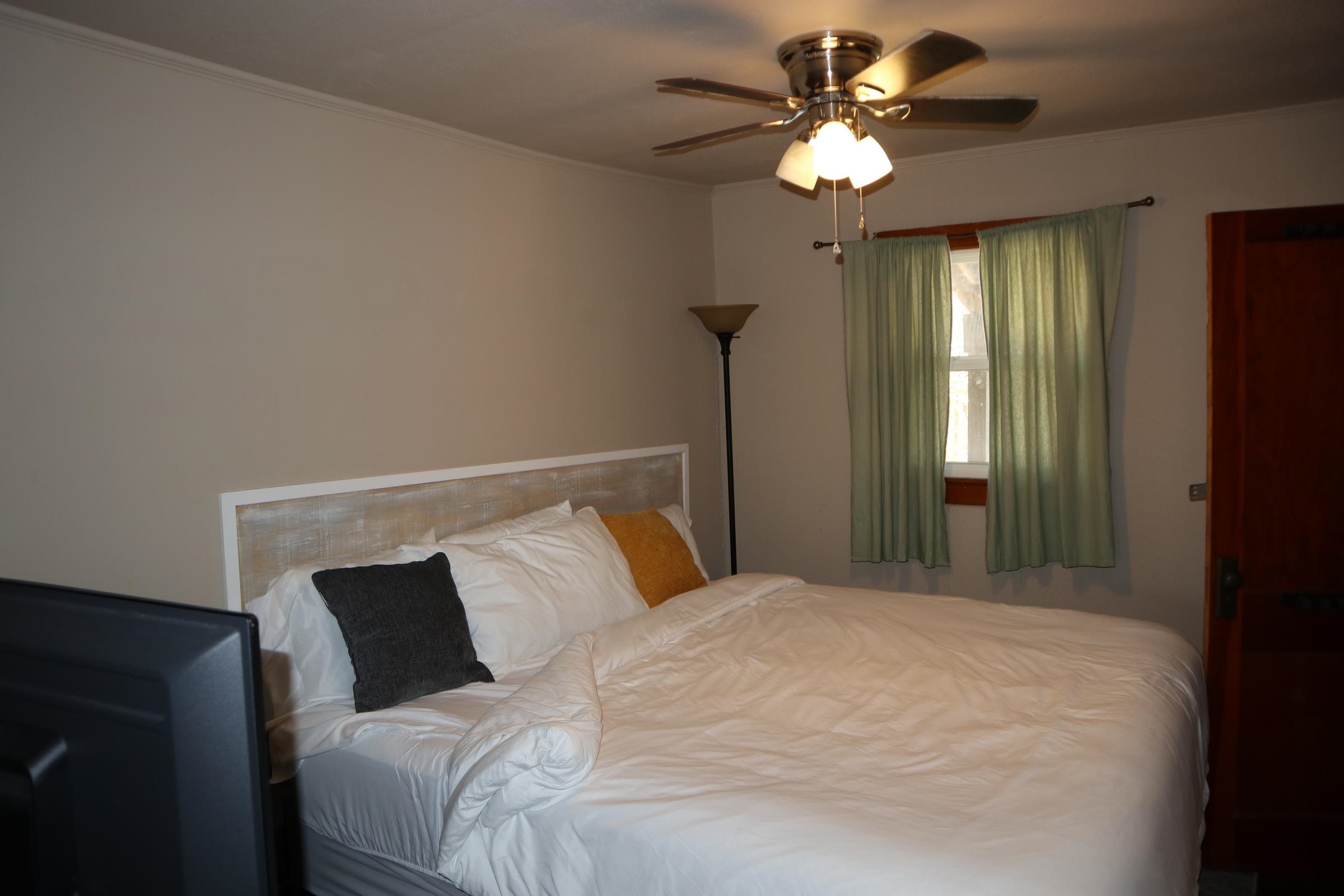 10447 Hwy 62 E Property Photo 15