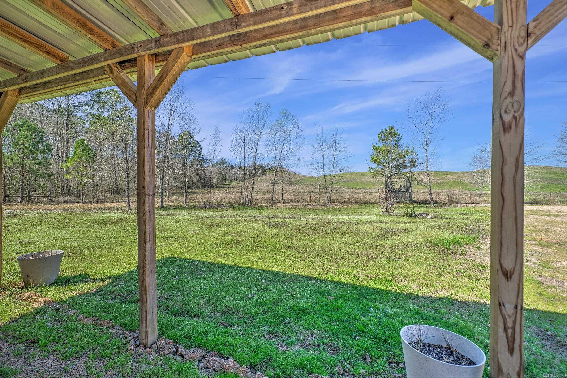 539 Clinton Crossing Property Photo 6