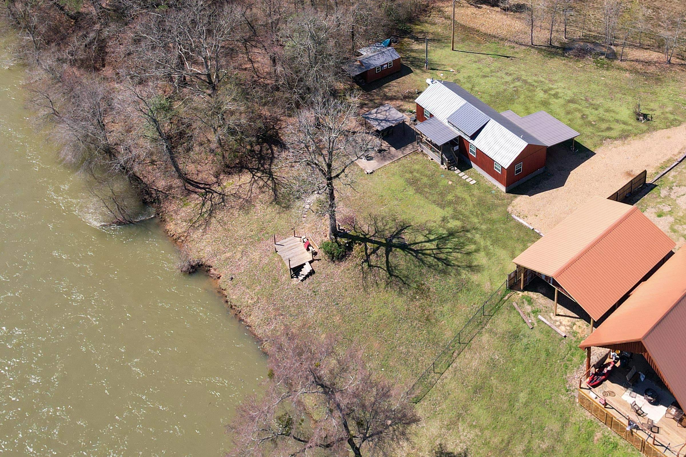 539 Clinton Crossing Property Photo 12