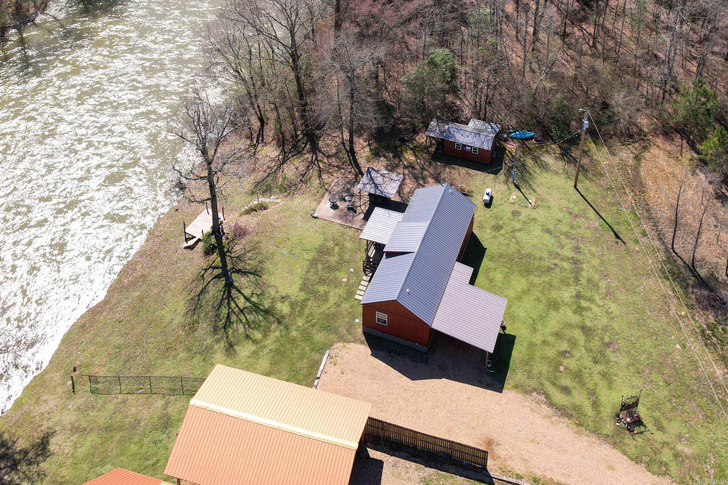 539 Clinton Crossing Property Photo 13