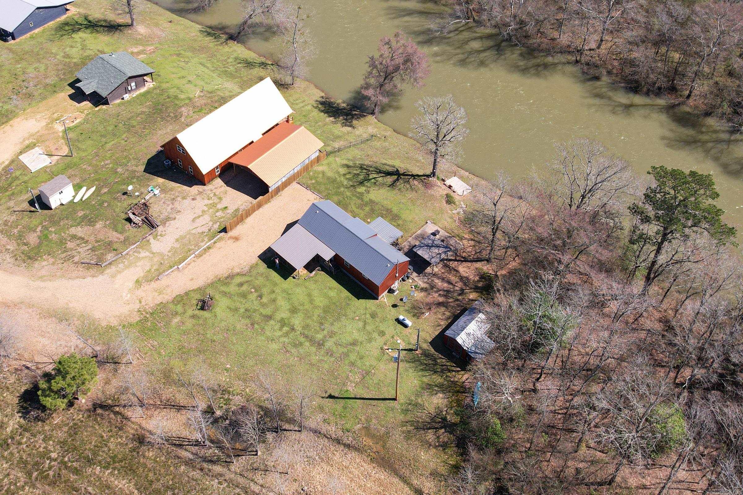 539 Clinton Crossing Property Photo 14