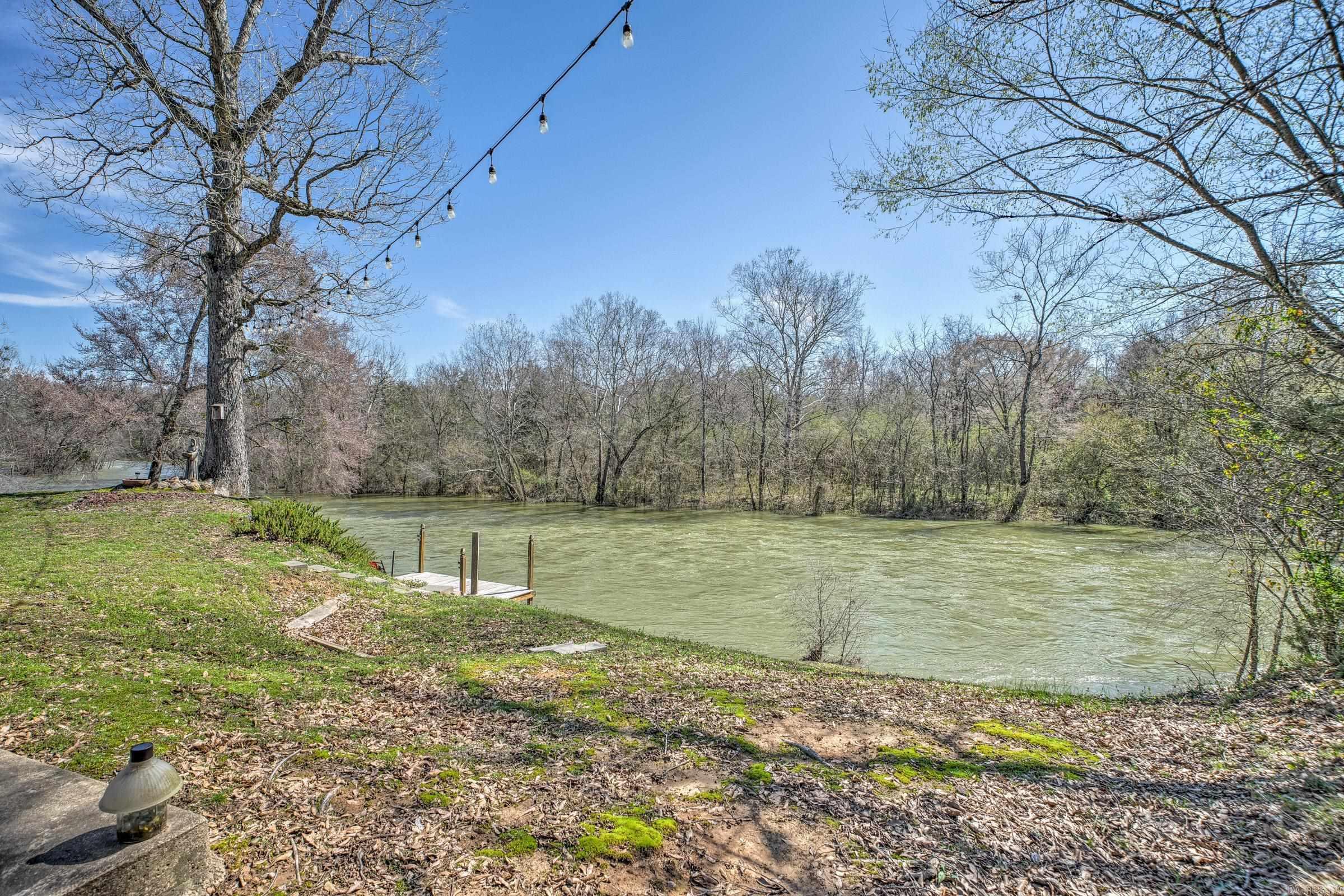 539 Clinton Crossing Property Photo 32