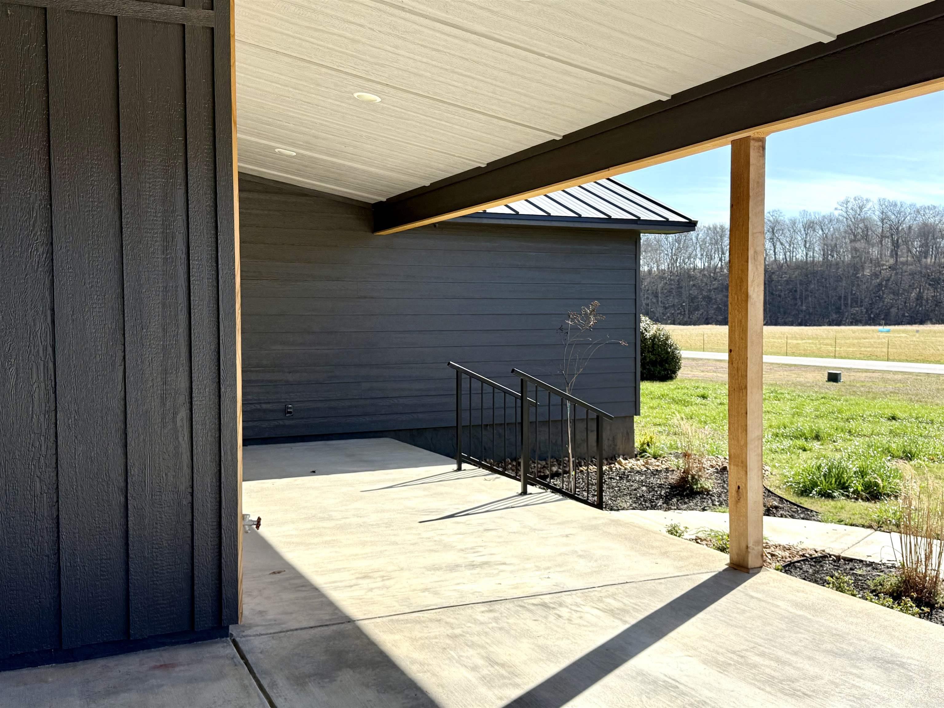 119 E River Drive Property Photo 39