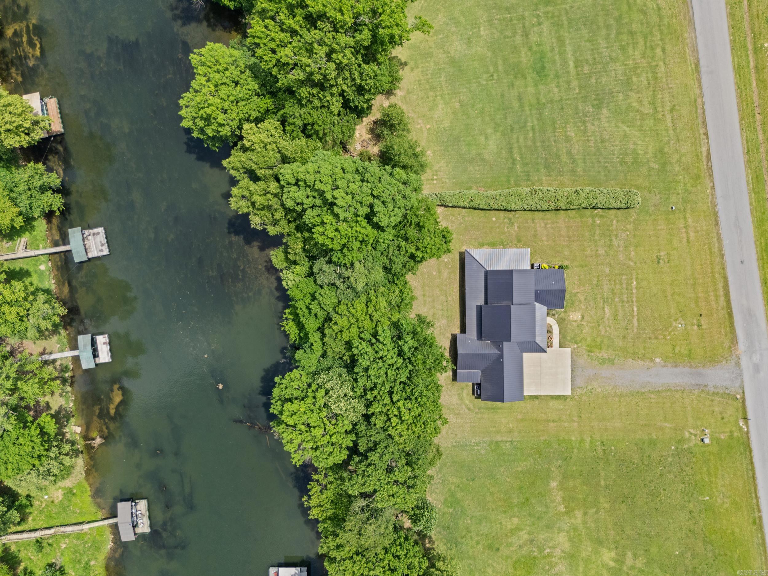 119 E River Drive Property Photo 48