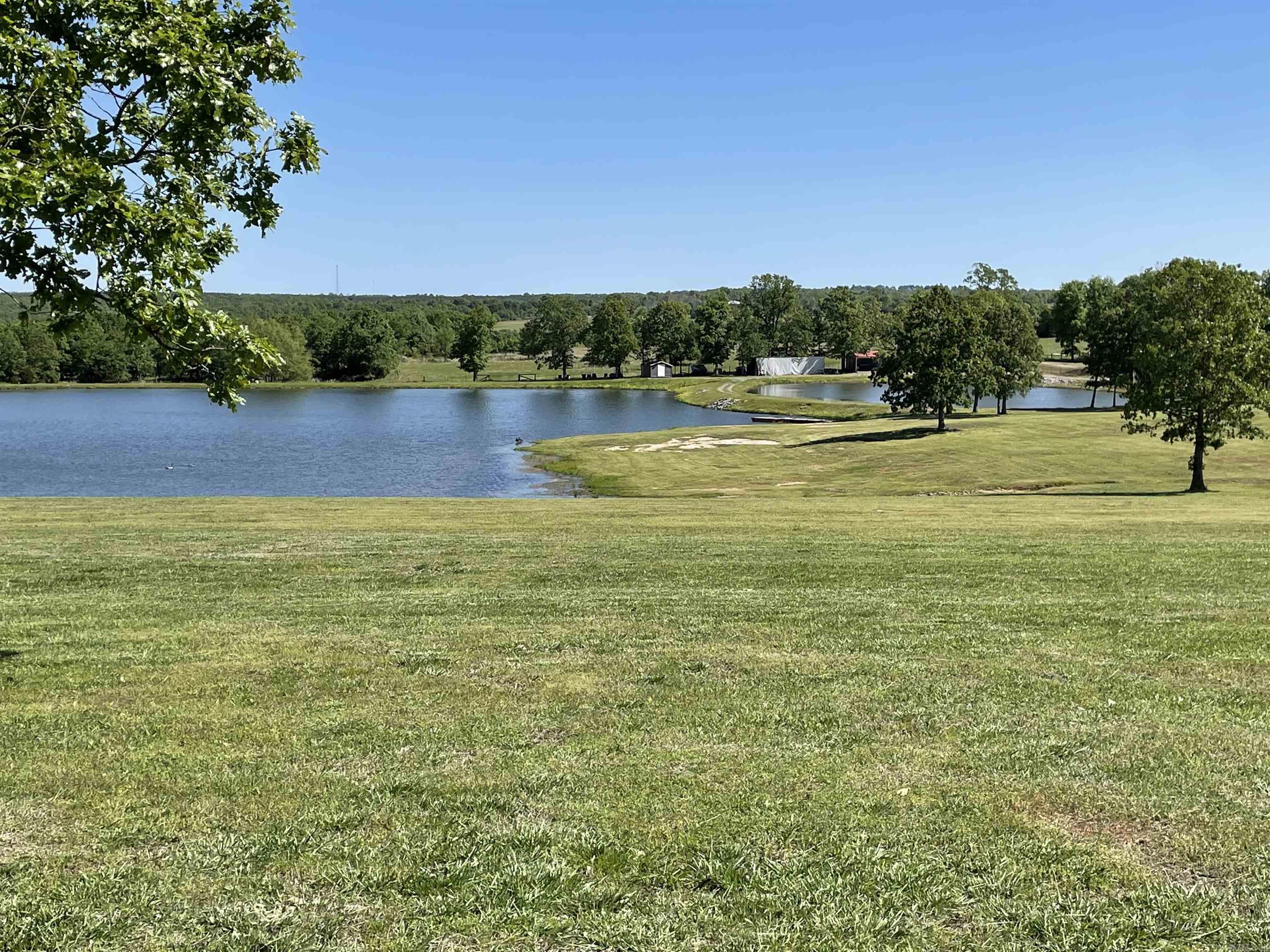 571 Honeysuckle Road Property Photo 14