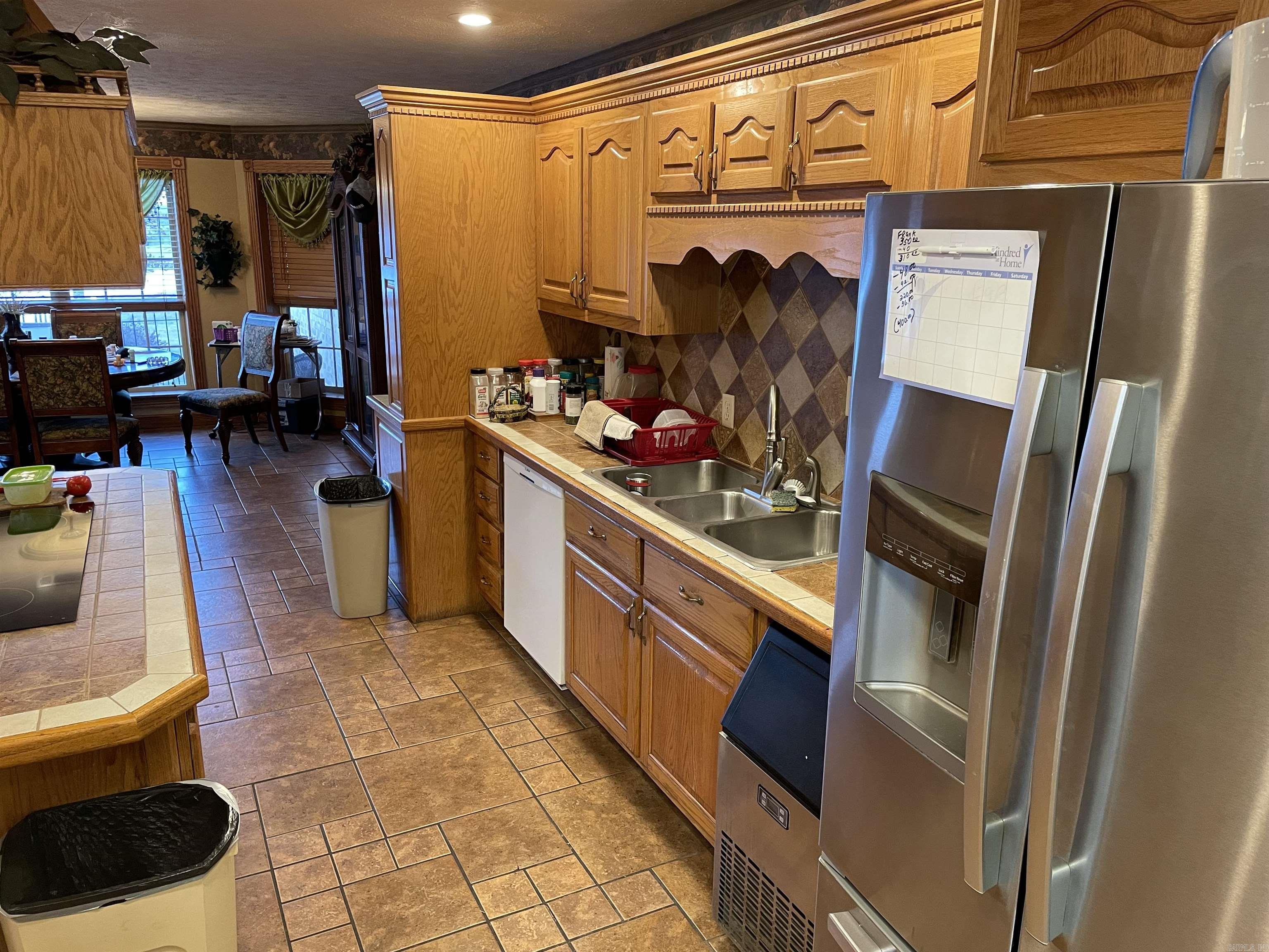 571 Honeysuckle Road Property Photo 21