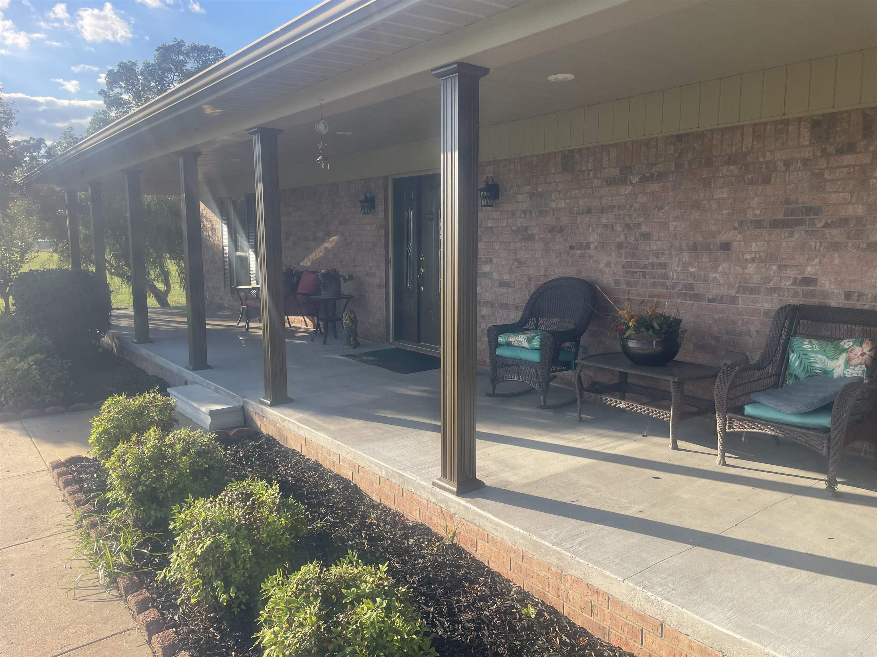 571 Honeysuckle Road Property Photo 40
