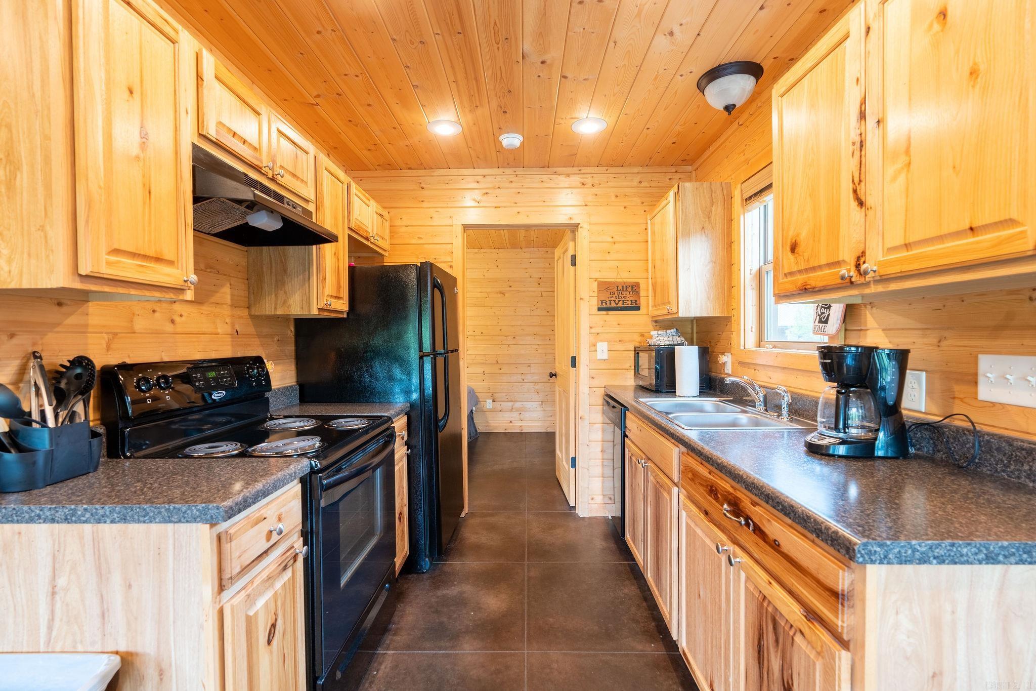 3e Swinging Bridge Drive Property Photo 8