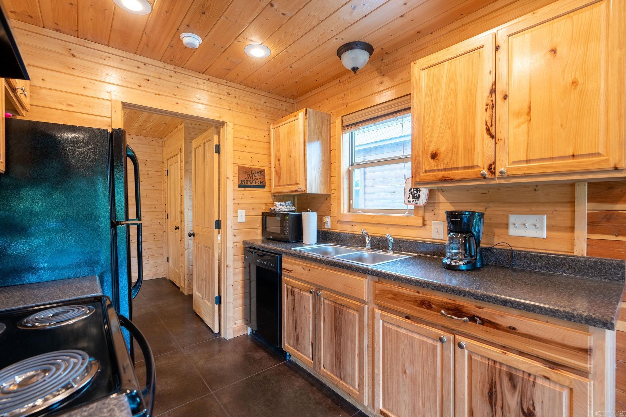 3e Swinging Bridge Drive Property Photo 11