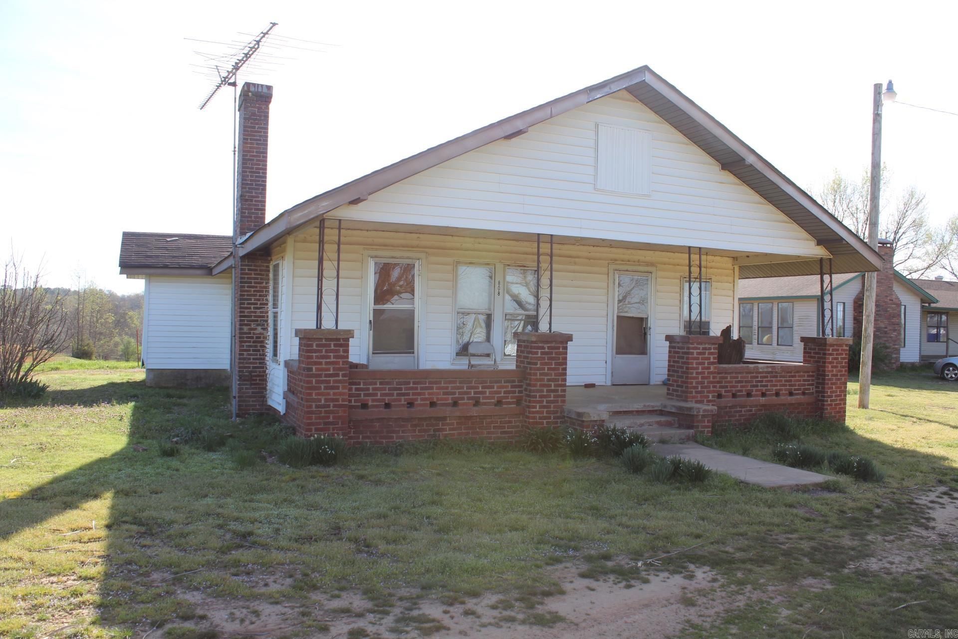 804 & 808 Old Center Point Road Property Photo 6