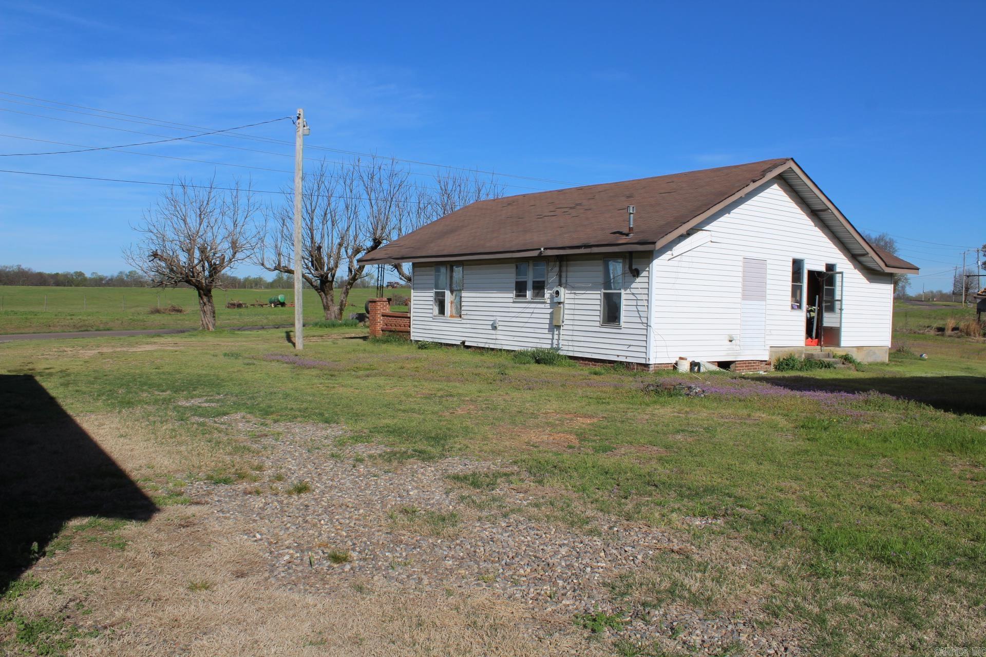 804 & 808 Old Center Point Road Property Photo 8