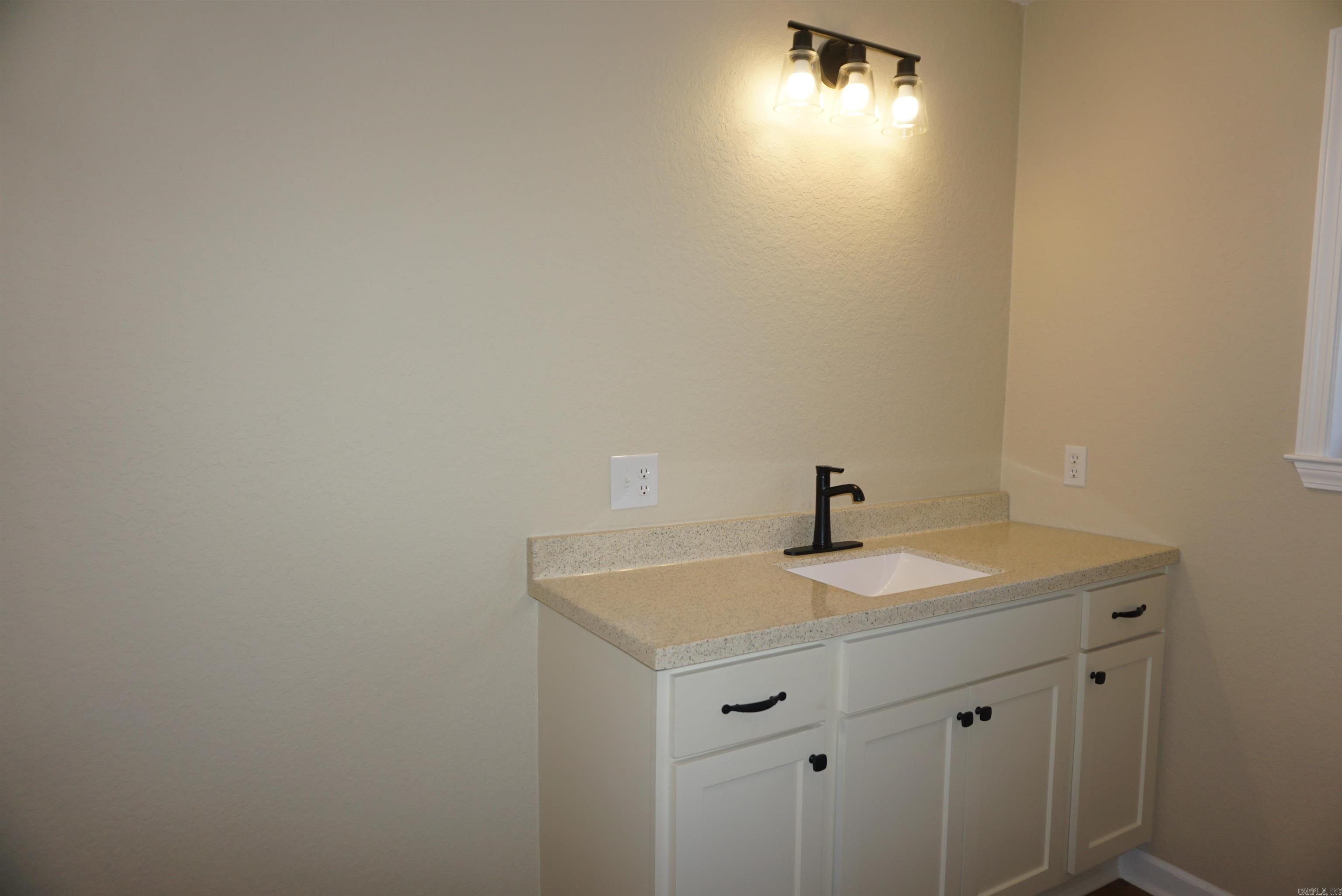 501 Forbes Drive Property Photo 18
