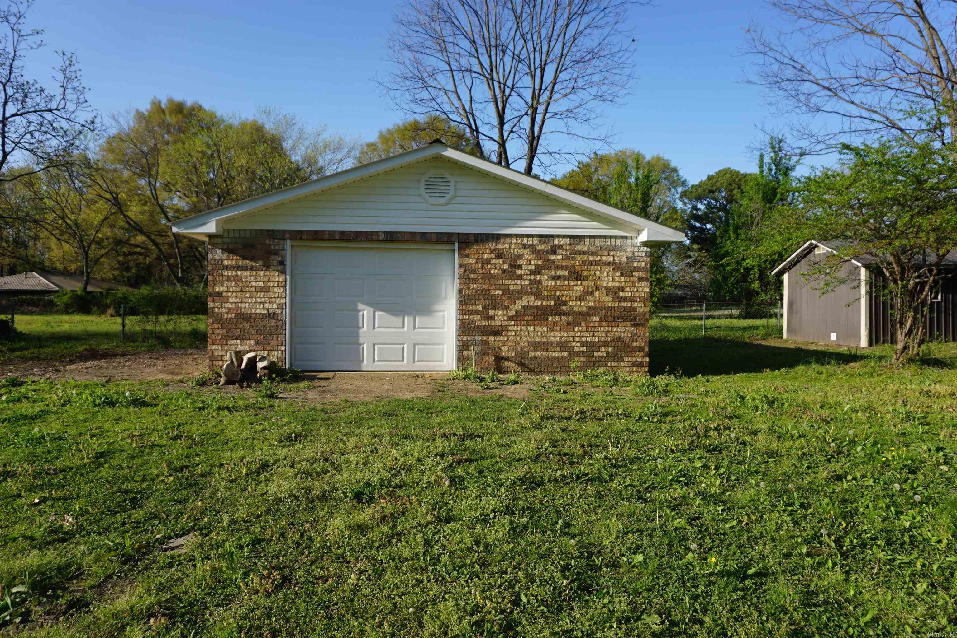 501 Forbes Drive Property Photo 32