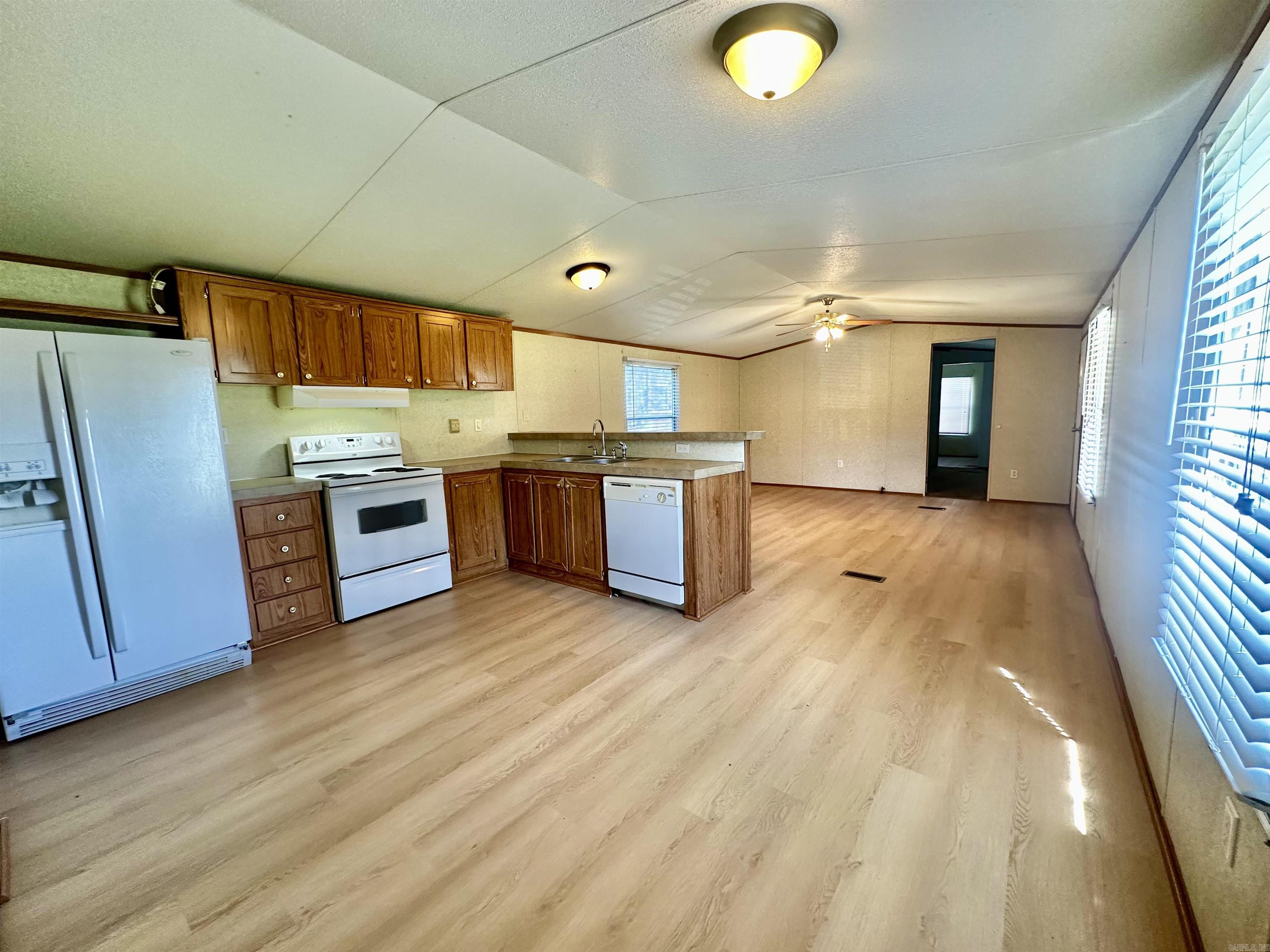 7581 S Highway 35 Property Photo 8