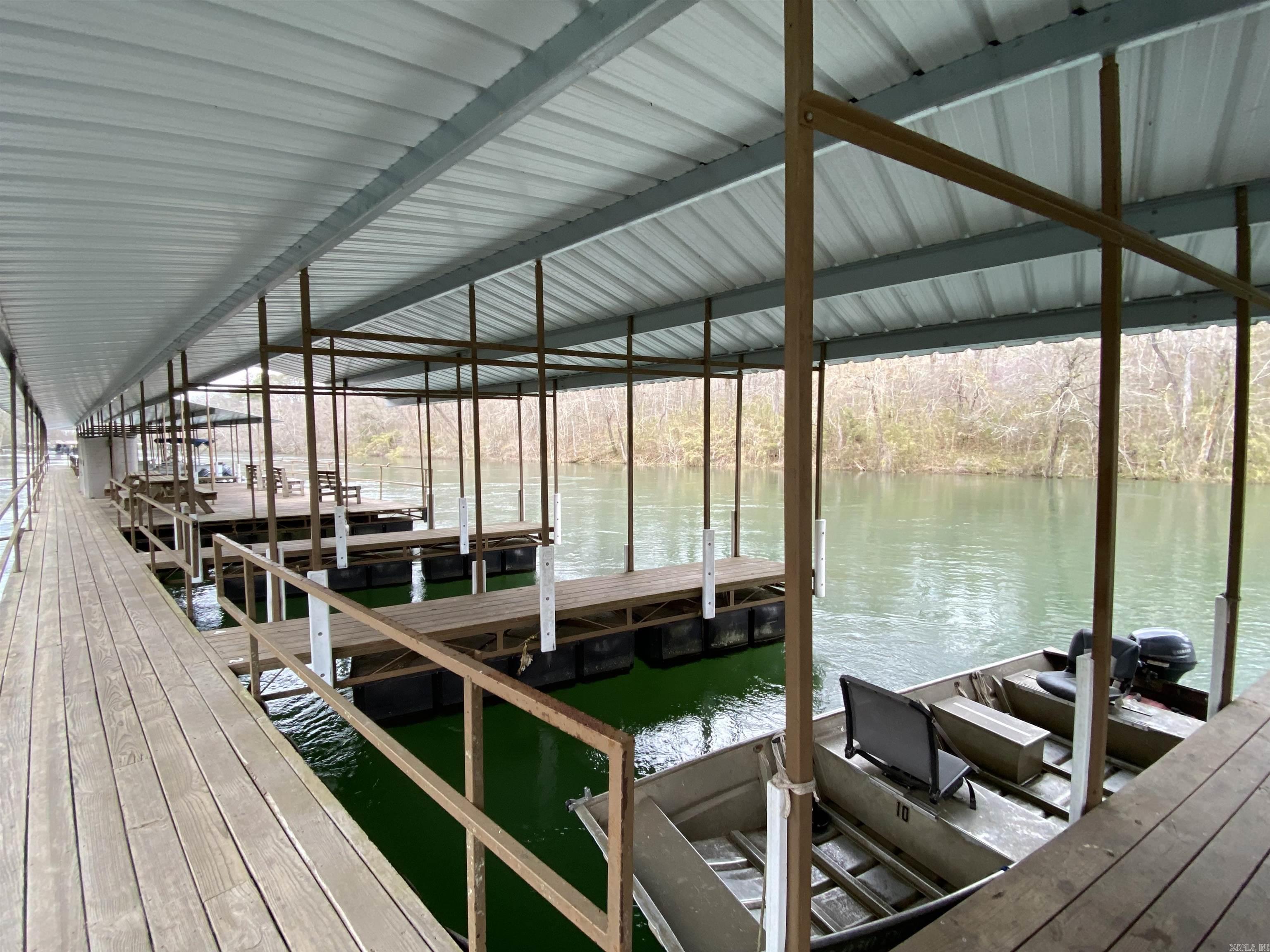 22 Lobo Cove Property Photo 17