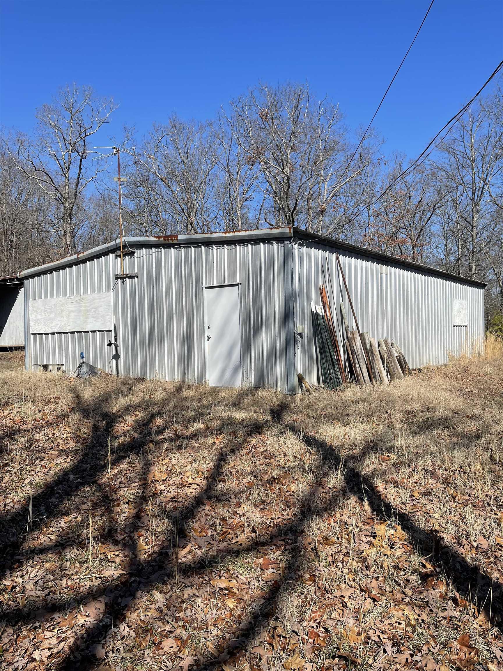 2085 Hatley Mtn Road Property Photo 3