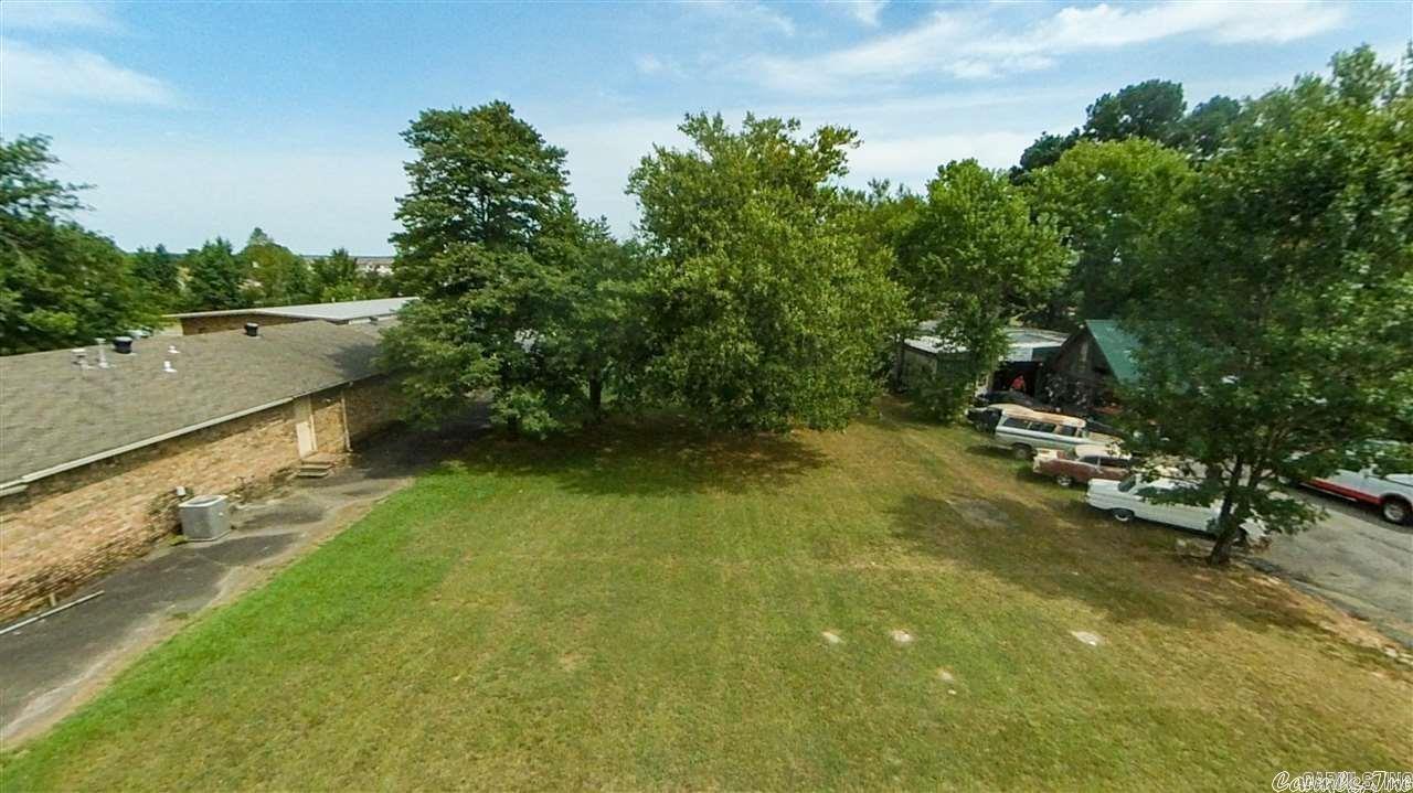1820 E Oak Property Photo 1