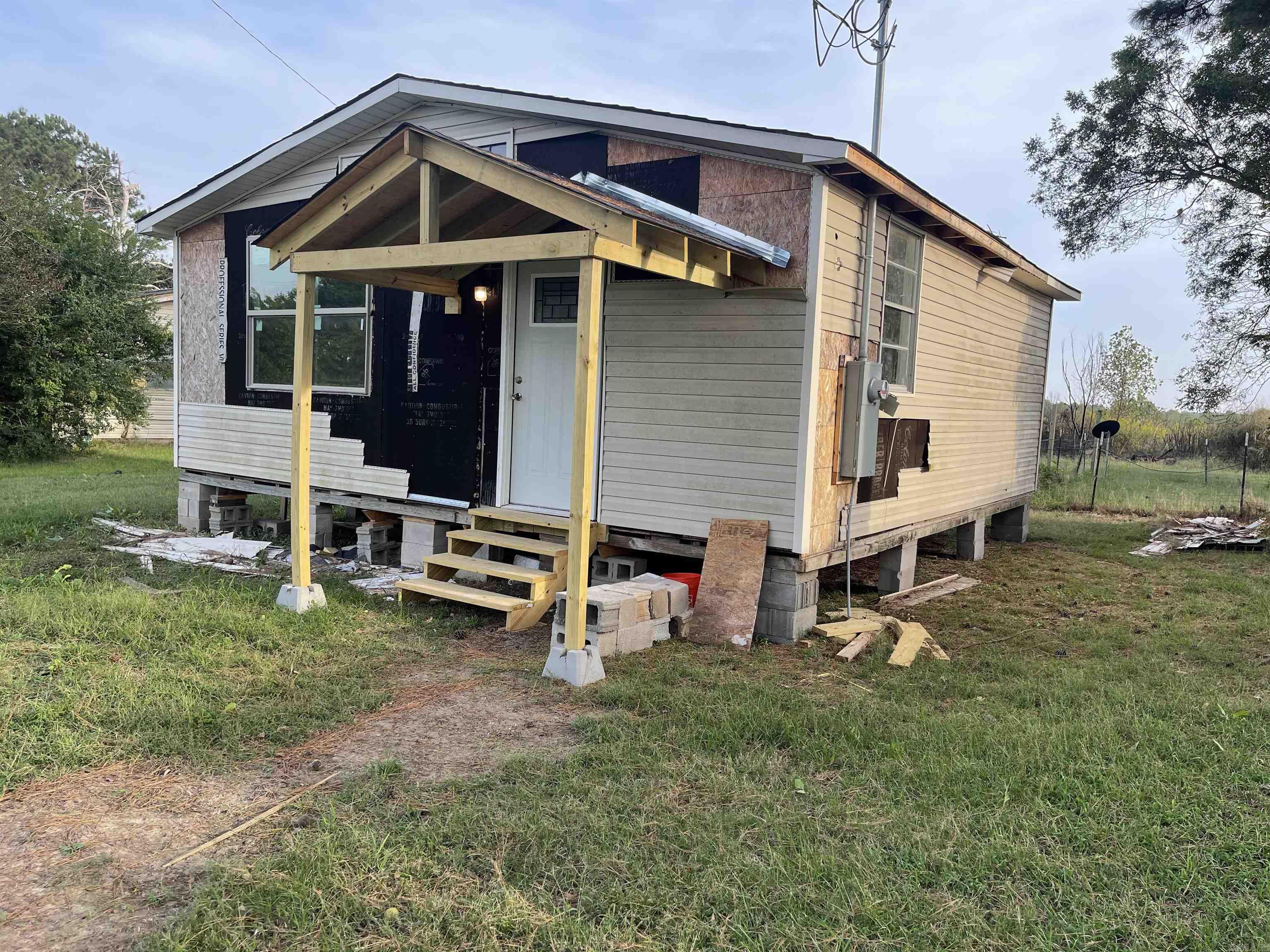 881 N 15 Highway Property Photo 16