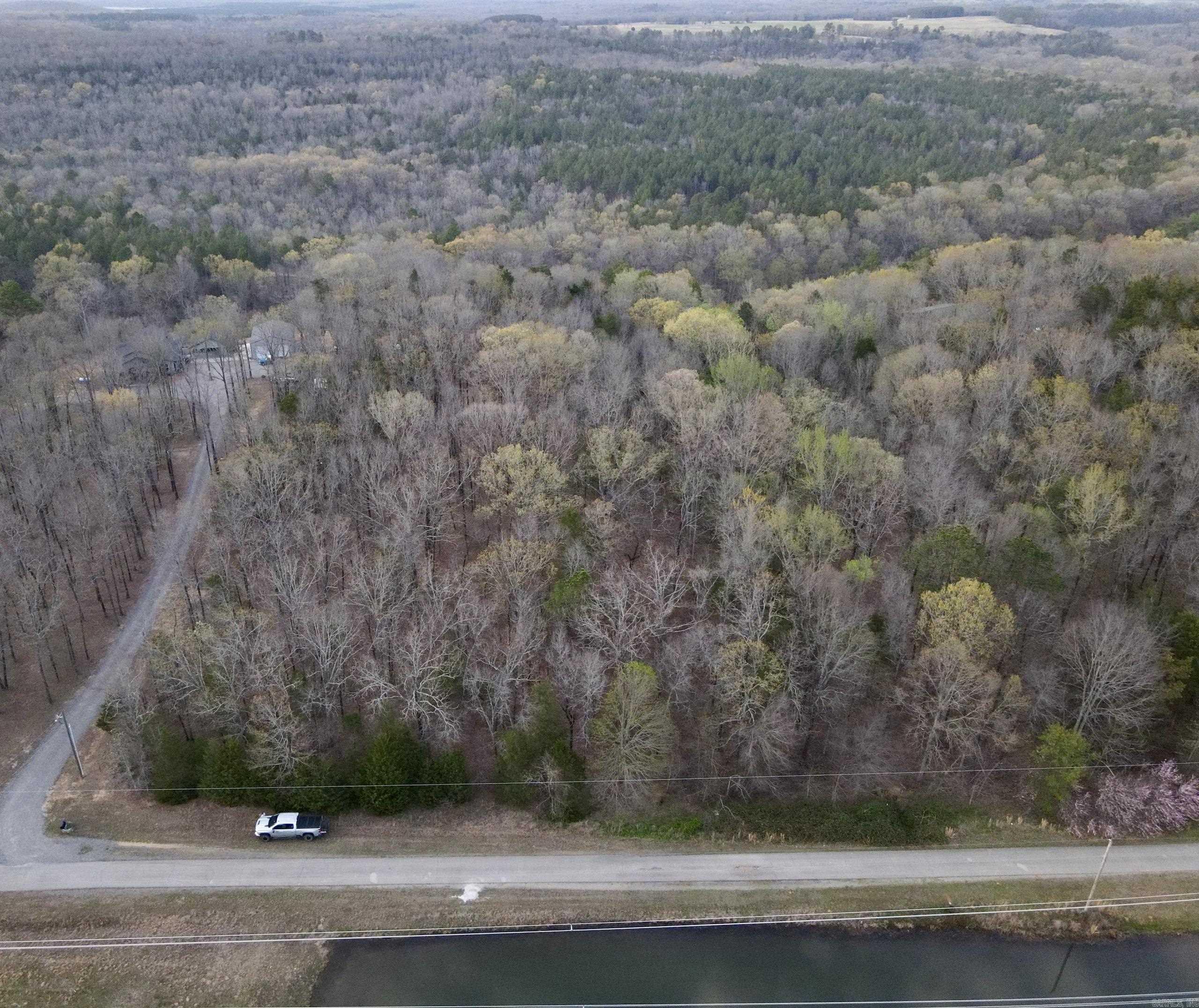 000 Trout Way Property Photo 4