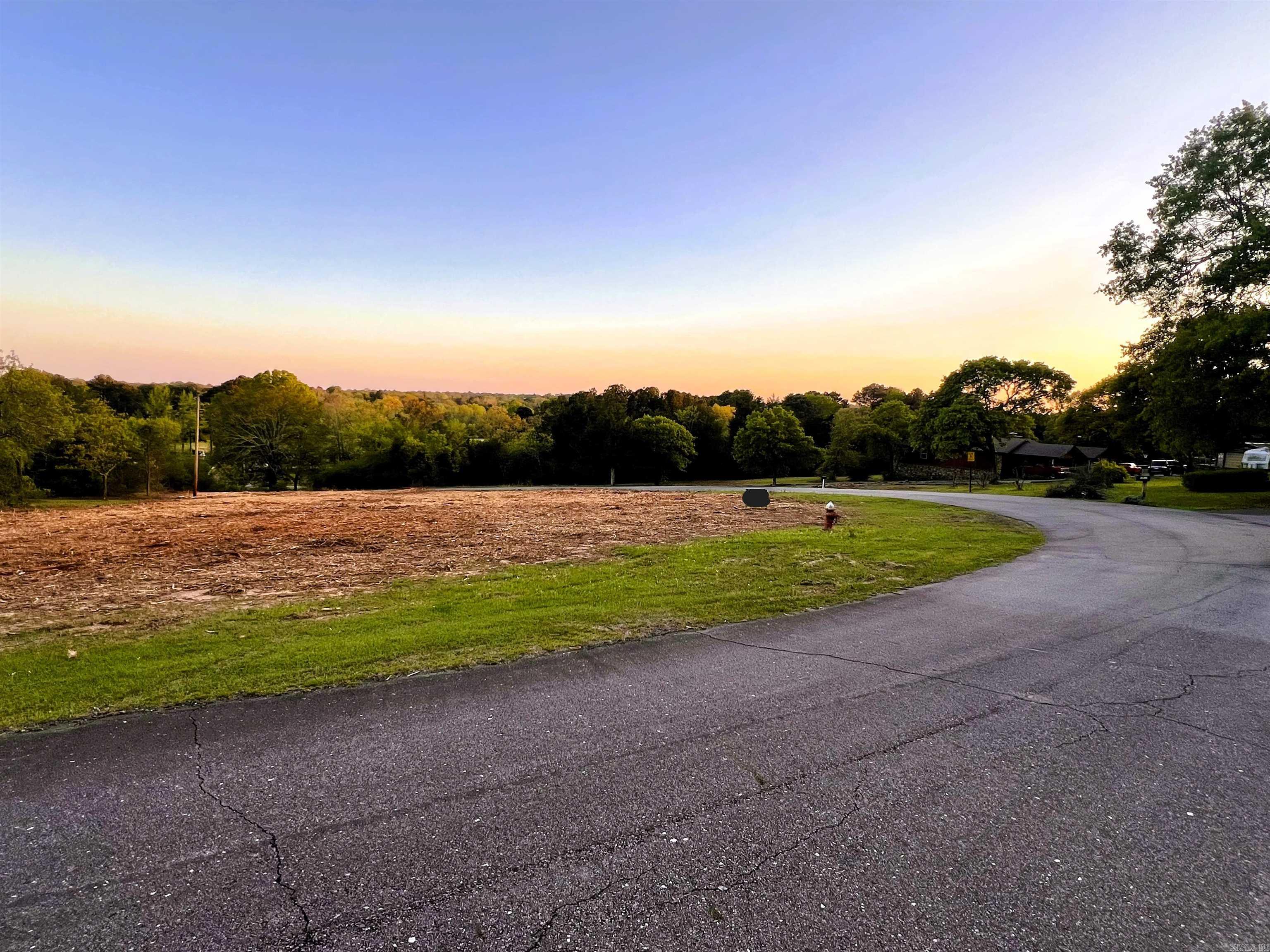1210 Headlee Heights Drive Property Photo 3