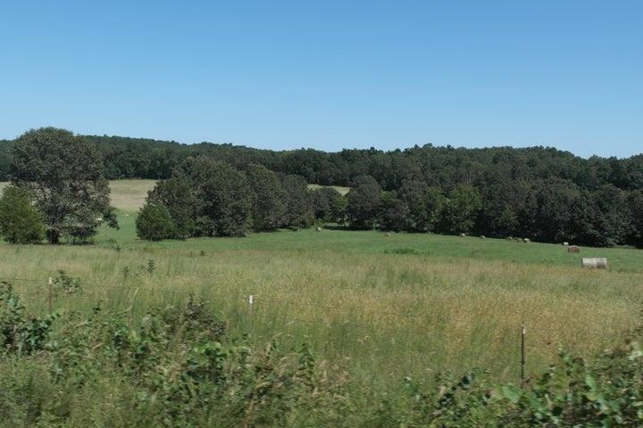 000 Highway 142 Property Photo 32