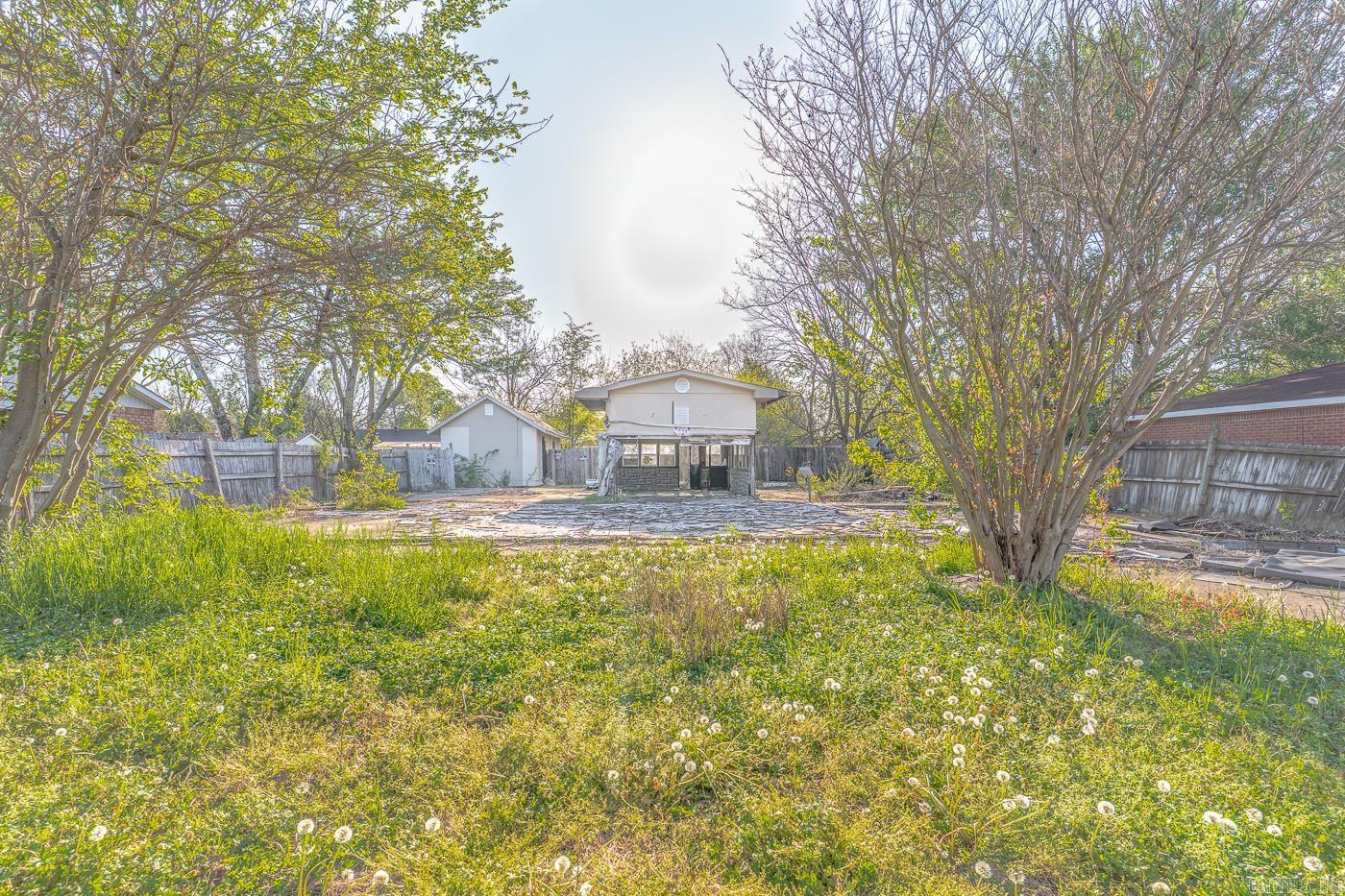200 Sparkey Drive Property Photo 1