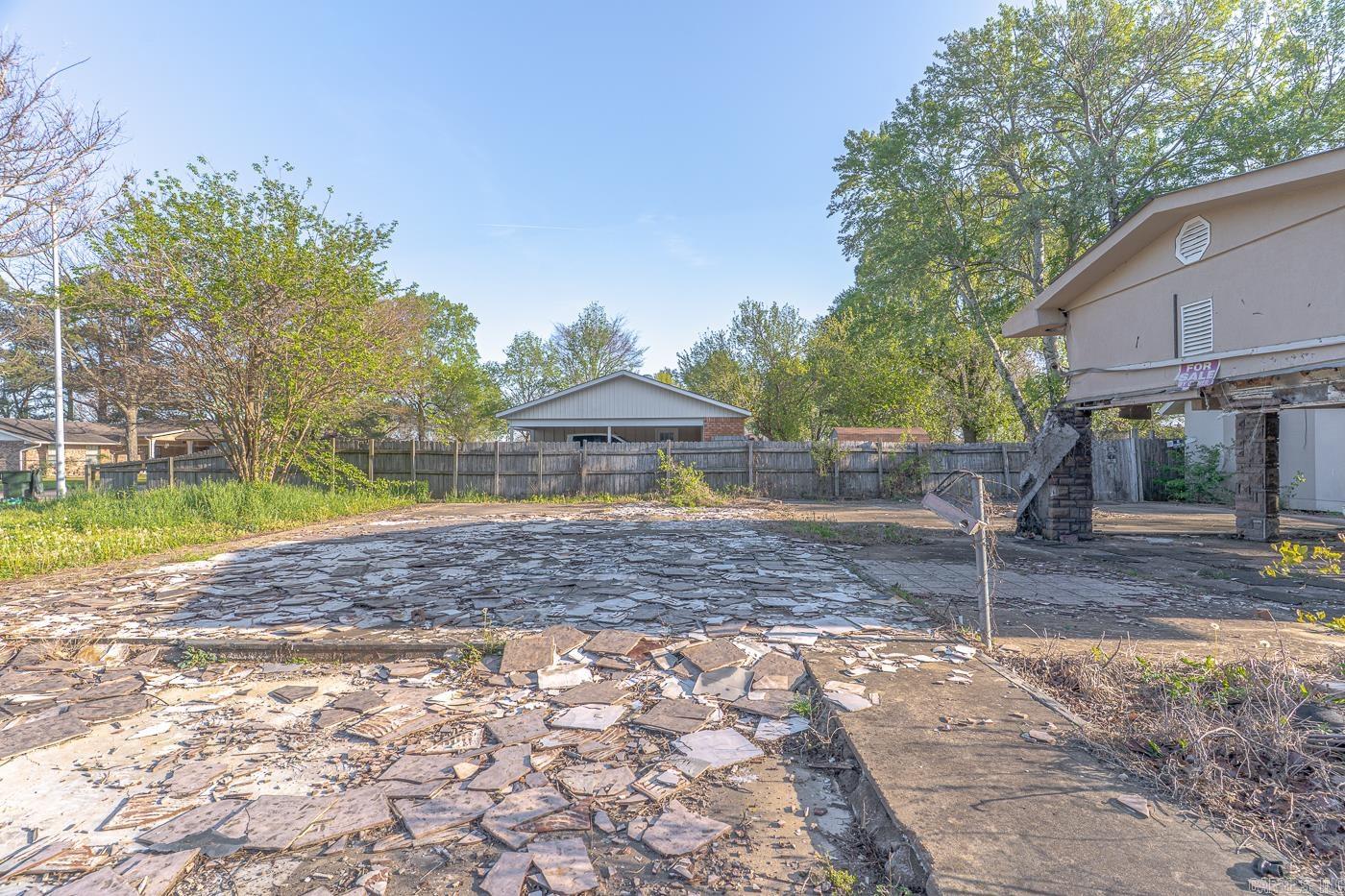 200 Sparkey Drive Property Photo 4