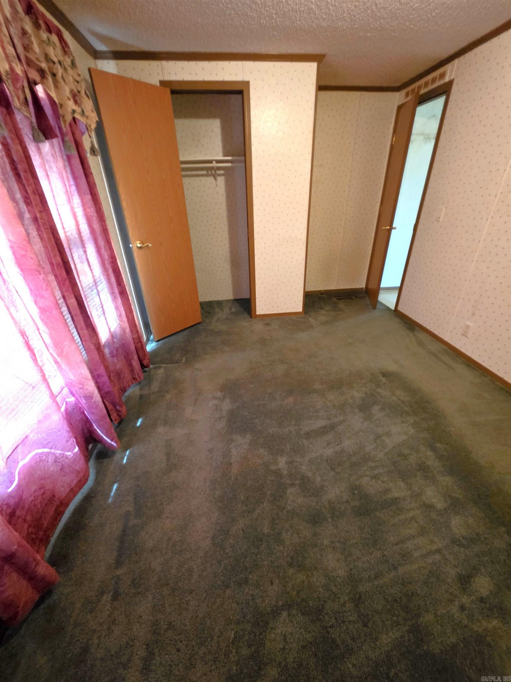 120 Kings Circle Property Photo 16
