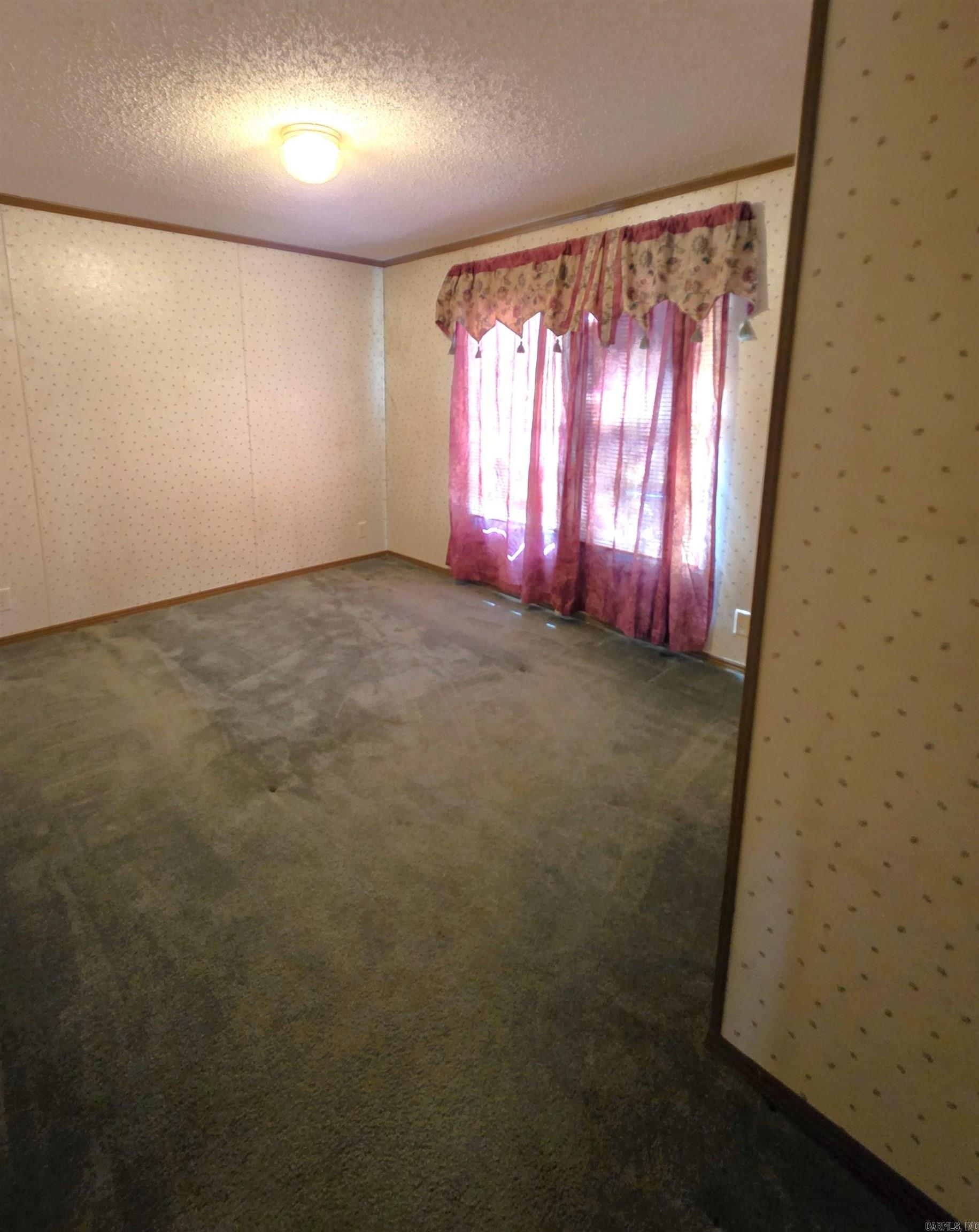 120 Kings Circle Property Photo 17