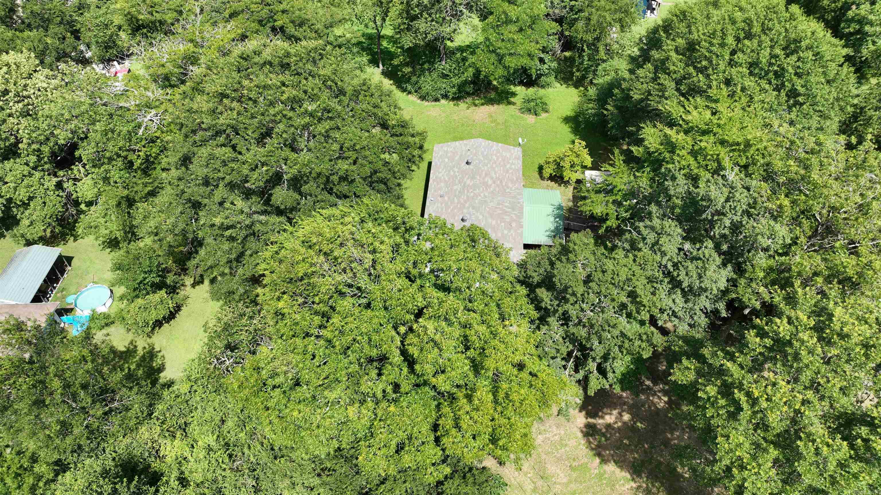 120 Kings Circle Property Photo 23