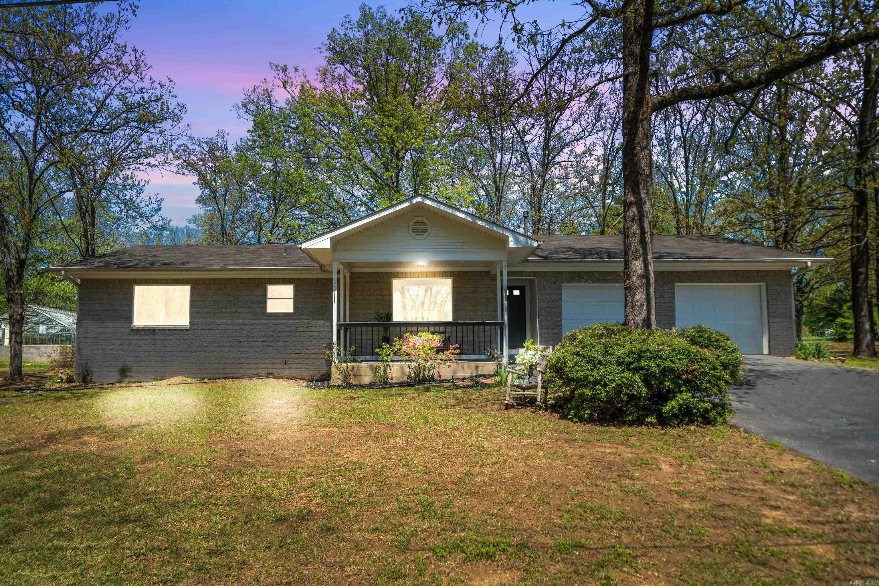 516 Beachview Circle Property Photo 1