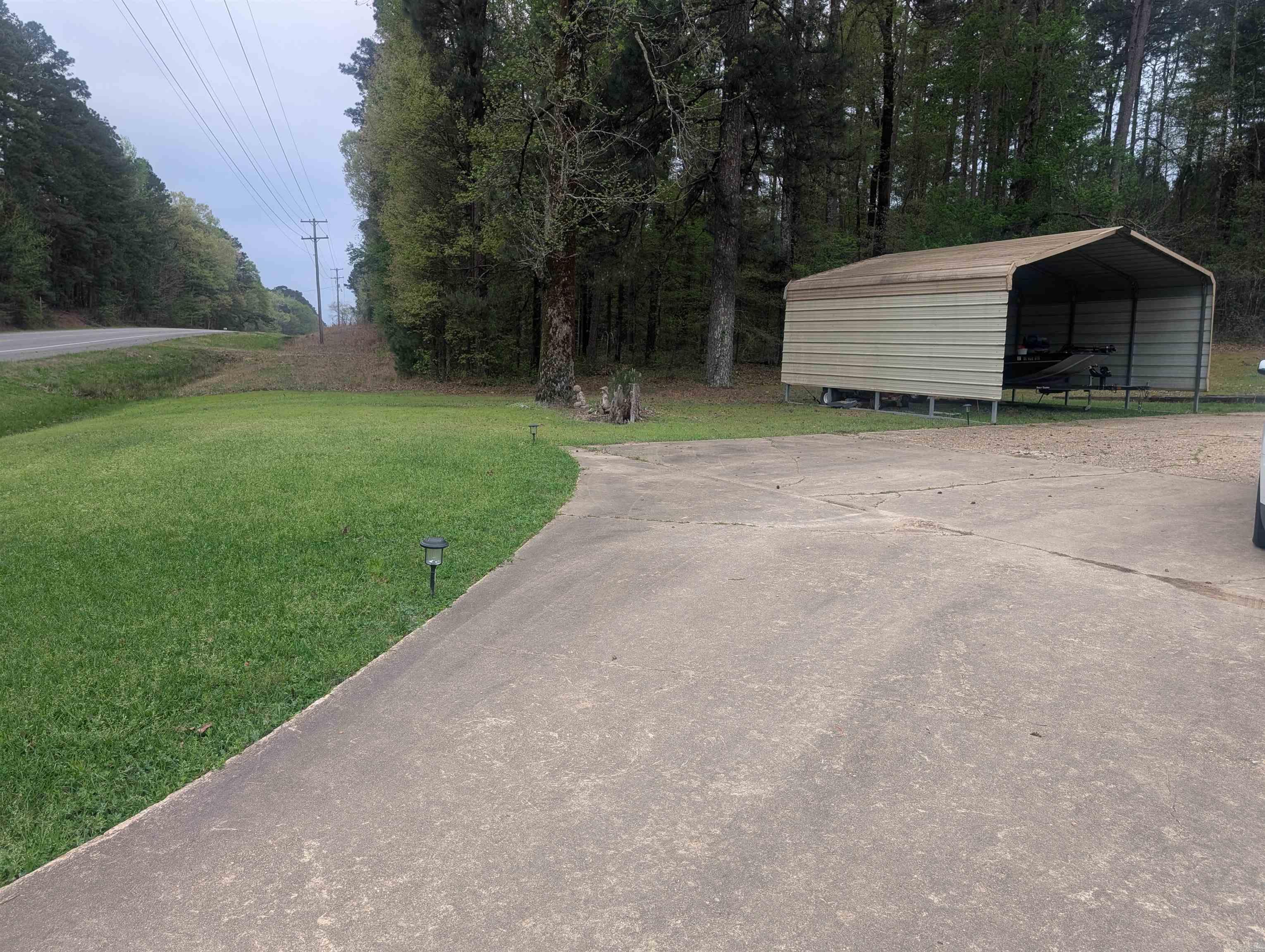 1038 Stephens Hwy Property Photo 4