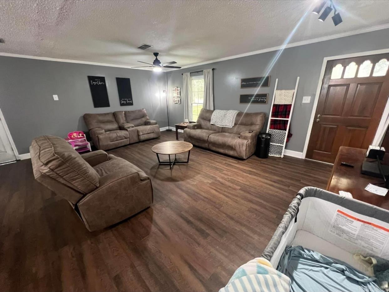 2020 Walnut Property Photo 5