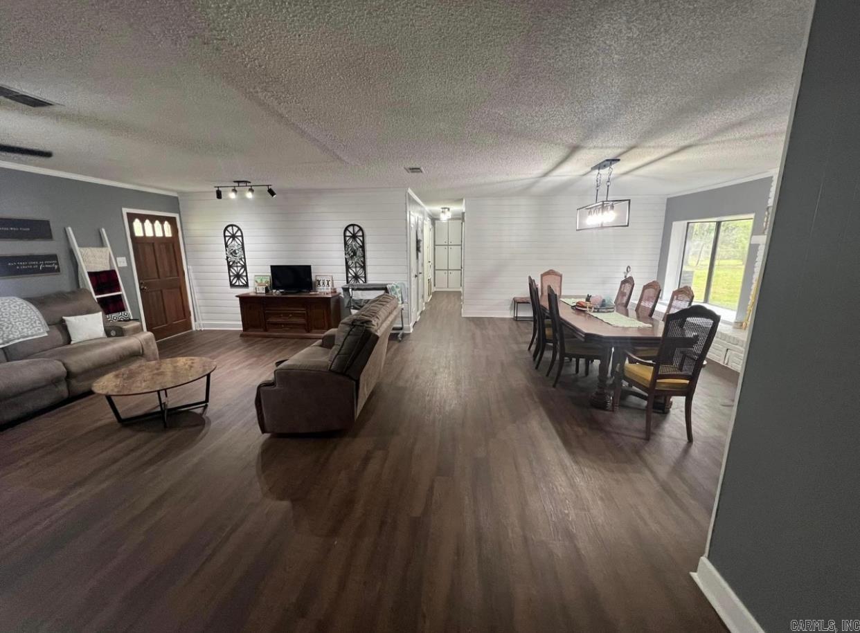 2020 Walnut Property Photo 10